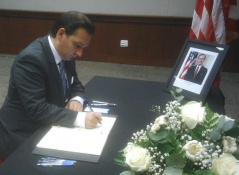 6 December 2018 National Assembly Deputy Speaker Prof. Dr Vladimir Marinkovic signs the Book of Condolences at the US Embassy 